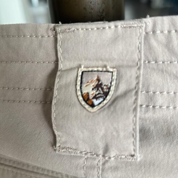 Kuhl Women’s Legendary Pants 6 Short - Picture 3 of 5